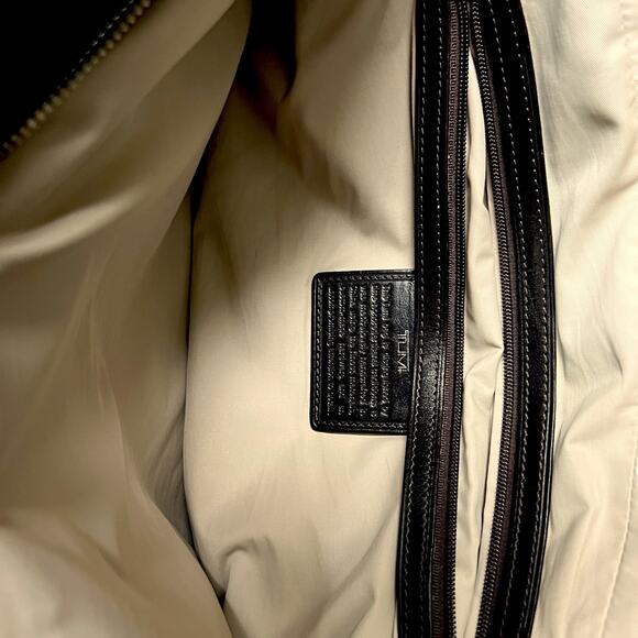 Vintage Tumi Townhouse Sloane Briefcase Khaki/Leather Classic Preppy Excellent - Picture 13 of 13